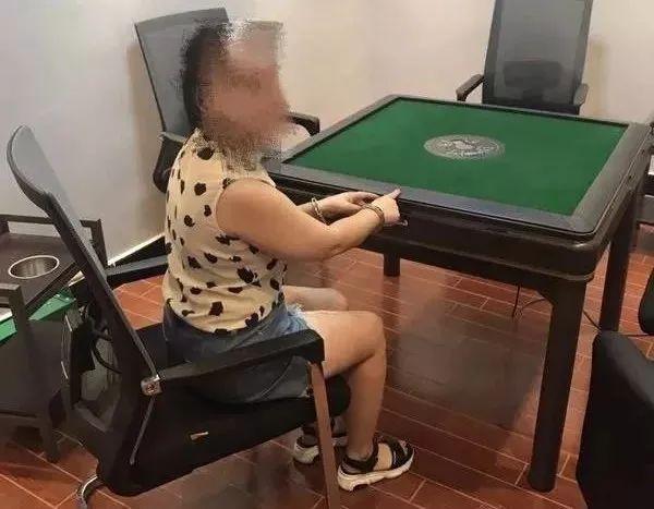 四人麻将，免费下载，欢乐畅享的棋牌时光